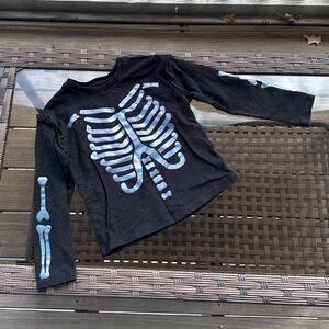 GAP Kids Black Skeleton Long Sleeve Tee Size 5
